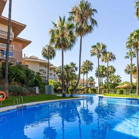 Apartment Cozy 2 Bedrooms In El Higueron Fuengirola