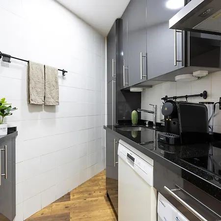 Cozy 2 Bedrooms In El Higueron *