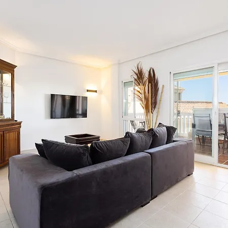 Cozy 2 Bedrooms In El Higueron Fuengirola