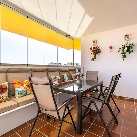 Apartment Cozy 2 Bedrooms In El Higueron *